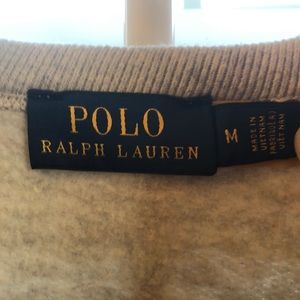 Rare find bear w USA flag. Polo Grey Bear sweatshirt. Medium. Like new.